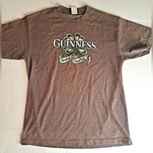 Official Guinness brown crew neck tshirt Feelin Lucky shamrock logo mens large